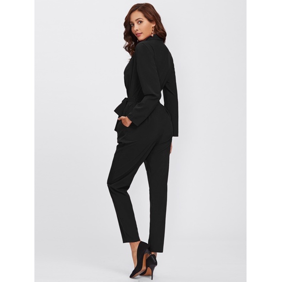 Deep V-Neck Lapel Black Belted Tapered Jumpsuit - Picture 3 of 8